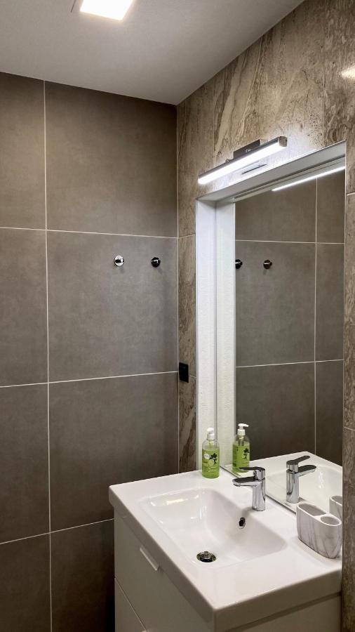 Old Town City Center Apartment Ruse Bagian luar foto