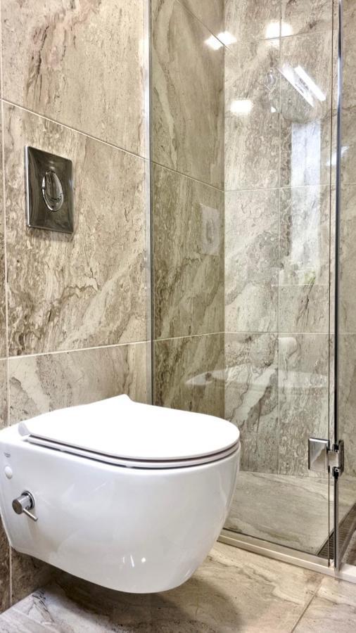 Old Town City Center Apartment Ruse Bagian luar foto