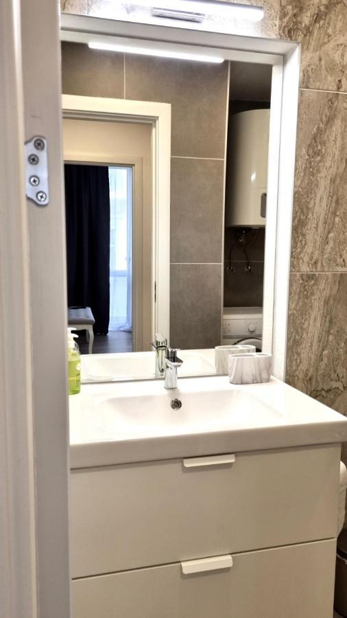 Old Town City Center Apartment Ruse Bagian luar foto